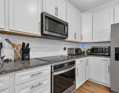 11406 Green Harvest Drive - Photo Thumbnail 10