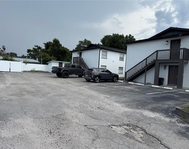 5608 S Manhattan Avenue - Photo Thumbnail 19