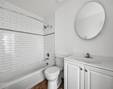 5608 S Manhattan Avenue - Photo Thumbnail 9