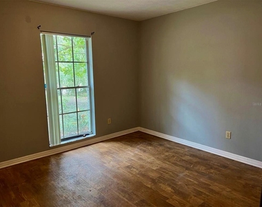 7803 N Whittier Street - Photo Thumbnail 11