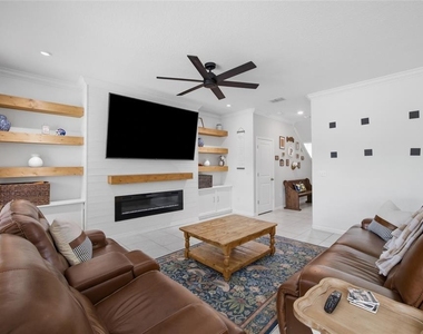 8928 Flourish Drive - Photo Thumbnail 7