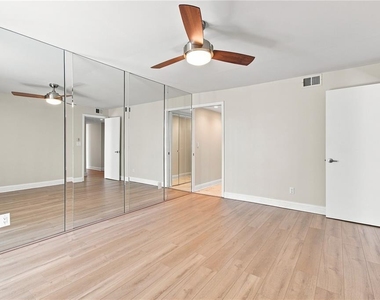 3325 Bayshore Boulevard - Photo Thumbnail 12