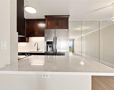 3325 Bayshore Boulevard - Photo Thumbnail 5