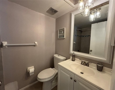 204 Meadow Lane - Photo Thumbnail 13