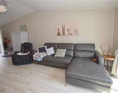 3123 39th Street S - Photo Thumbnail 4