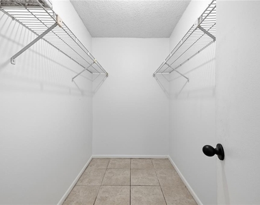 5108 Lawnton Court - Photo Thumbnail 14