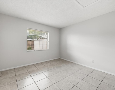 5108 Lawnton Court - Photo Thumbnail 18