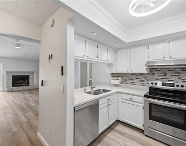 5108 Lawnton Court - Photo Thumbnail 3