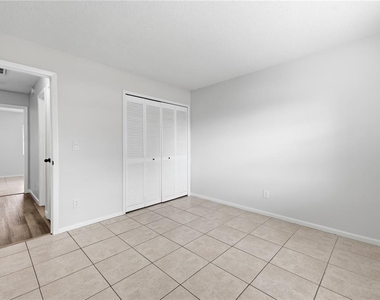 5108 Lawnton Court - Photo Thumbnail 16