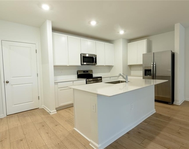 5134 Clay Whaley Rd - Photo Thumbnail 2