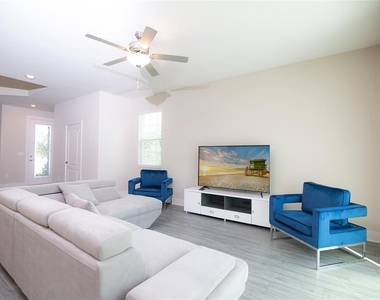 7950 Delwin Lane - Photo Thumbnail 2