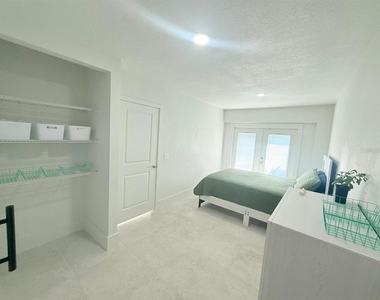 4703 Windwood Drive - Photo Thumbnail 4
