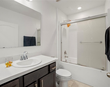 817 Bocavista Court - Photo Thumbnail 9