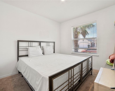 817 Bocavista Court - Photo Thumbnail 12