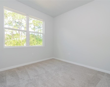 1348 Palau Street Se - Photo Thumbnail 11