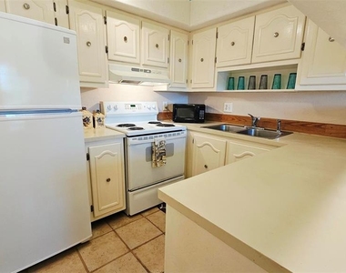 3586 Capehaze Drive - Photo Thumbnail 14