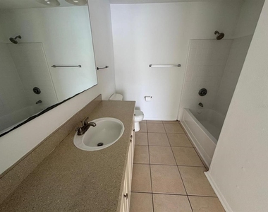 1222 Bermuda Lakes Lane - Photo Thumbnail 3