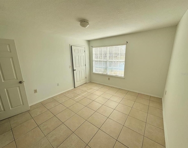 1222 Bermuda Lakes Lane - Photo Thumbnail 12