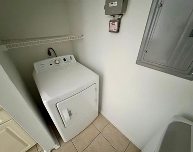 1222 Bermuda Lakes Lane - Photo Thumbnail 8