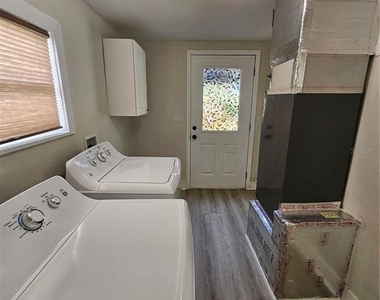 2436 Arapaho Street - Photo Thumbnail 14