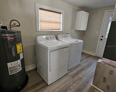 2436 Arapaho Street - Photo Thumbnail 13