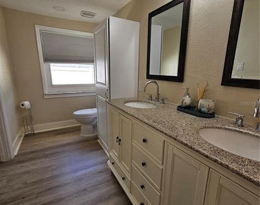 2436 Arapaho Street - Photo Thumbnail 12