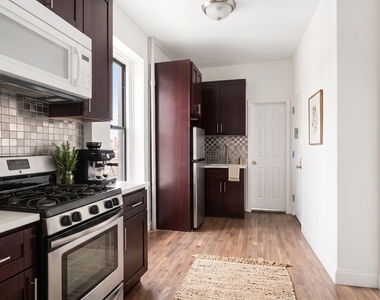 315 East 115th Street - Photo Thumbnail 1