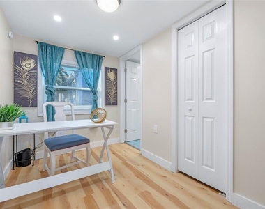 4809 Thorpe Avenue - Photo Thumbnail 12