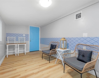 4809 Thorpe Avenue - Photo Thumbnail 9