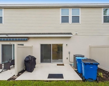 2576 Penguin Boulevard - Photo Thumbnail 18