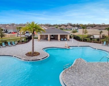 2576 Penguin Boulevard - Photo Thumbnail 34
