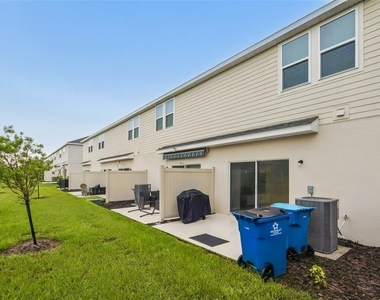 2576 Penguin Boulevard - Photo Thumbnail 19
