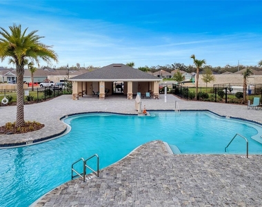 2576 Penguin Boulevard - Photo Thumbnail 35