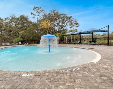 2576 Penguin Boulevard - Photo Thumbnail 27
