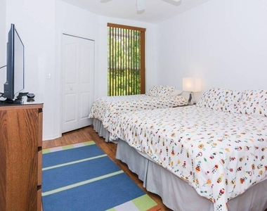 8923 Legacy Court - Photo Thumbnail 13