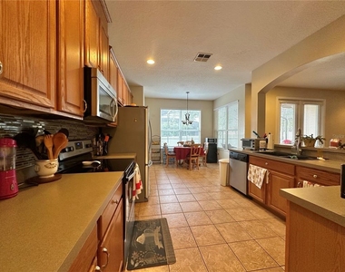 4410 Pine Gold Avenue - Photo Thumbnail 9