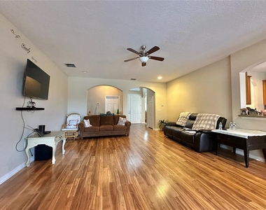 4410 Pine Gold Avenue - Photo Thumbnail 16