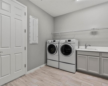 4789 Terrace Bluff Street - Photo Thumbnail 18