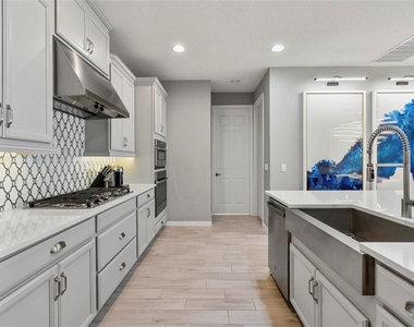 4789 Terrace Bluff Street - Photo Thumbnail 6