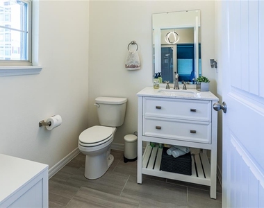 16625 Point Rock Drive - Photo Thumbnail 8