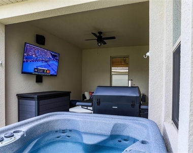 16625 Point Rock Drive - Photo Thumbnail 17