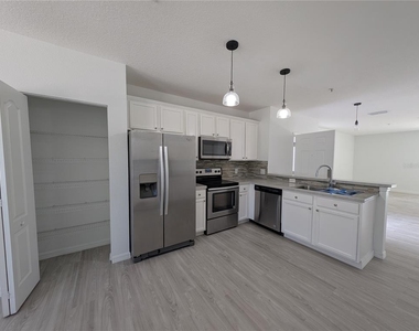 2203 Chatham Place - Photo Thumbnail 27