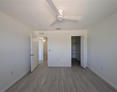 2203 Chatham Place - Photo Thumbnail 5