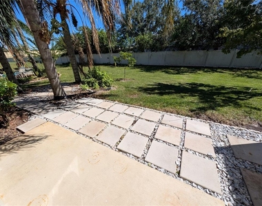 2203 Chatham Place - Photo Thumbnail 30