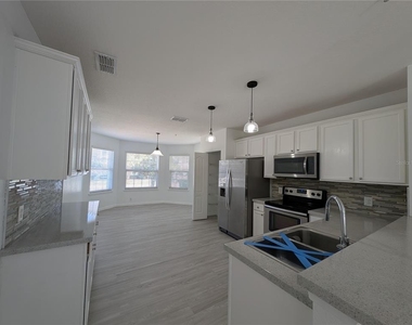 2203 Chatham Place - Photo Thumbnail 29