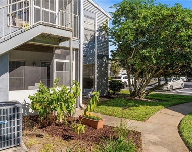 304 Northlake Drive - Photo Thumbnail 20