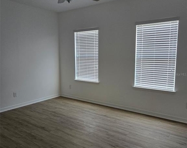 462 Windmill Palm Circle - Photo Thumbnail 12