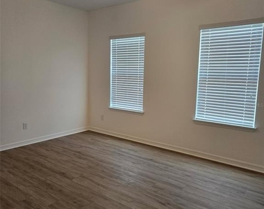 462 Windmill Palm Circle - Photo Thumbnail 11