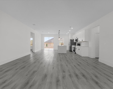 14889 Sw 24th Circle - Photo Thumbnail 6