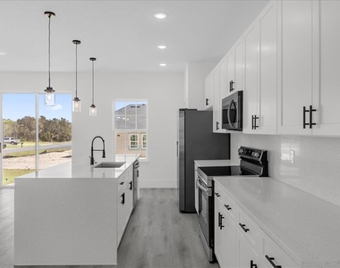 14889 Sw 24th Circle - Photo Thumbnail 12